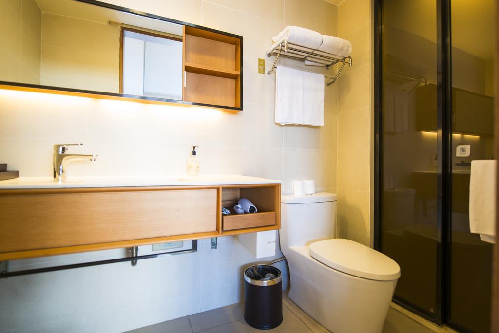 Ji Hotel Shanghai Hongqiao Zhongshan West Road Exterior photo